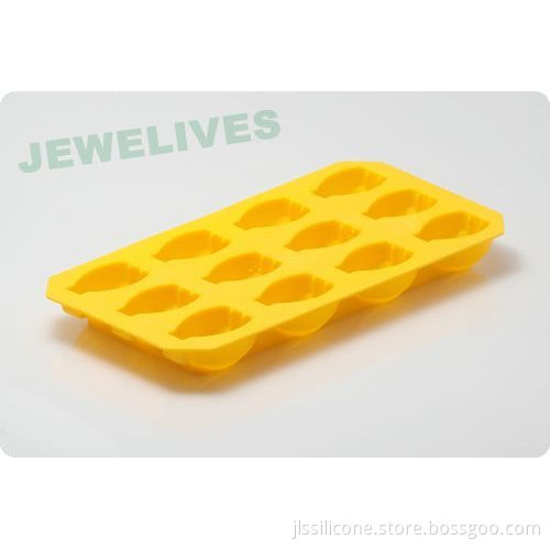 Banana Style Ice Tray In Silicone Material